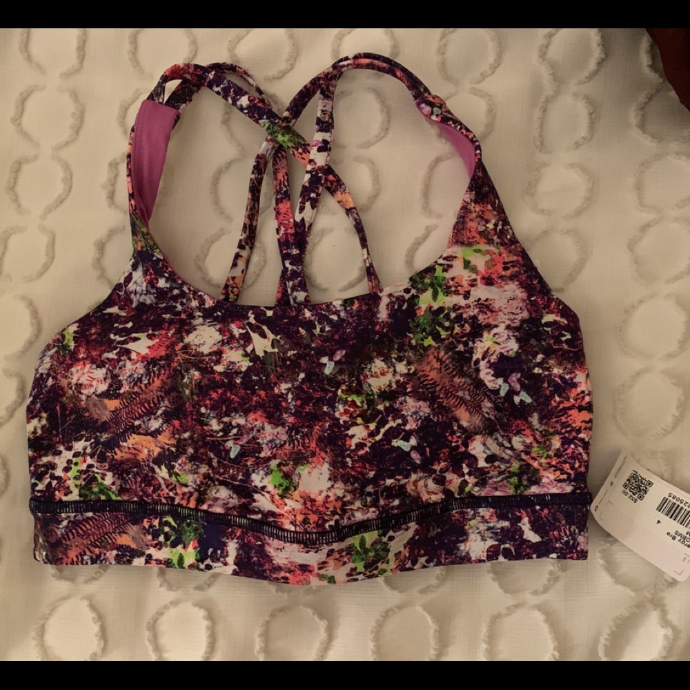 Lululemon sports bra